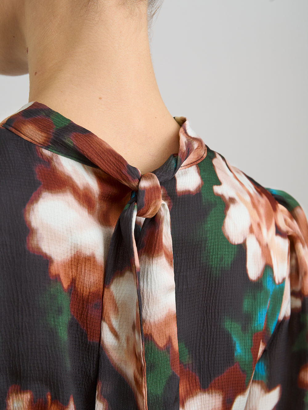 Taryn Floral Print High Neck Midi Dress