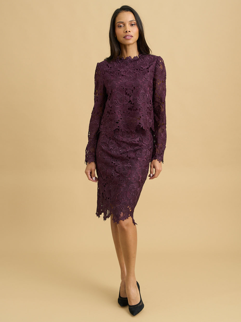 Meryl Lace Knee Skirt