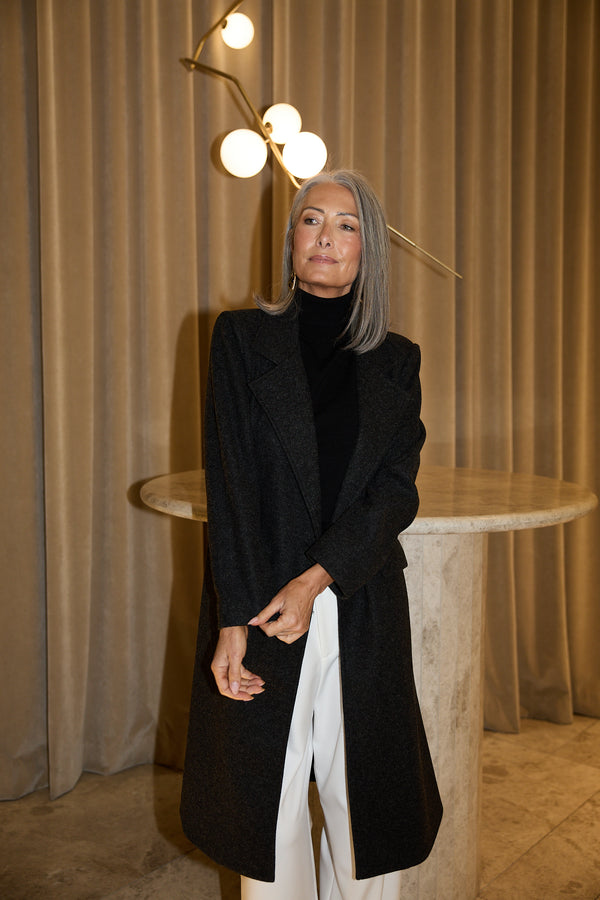 Julianne Coat