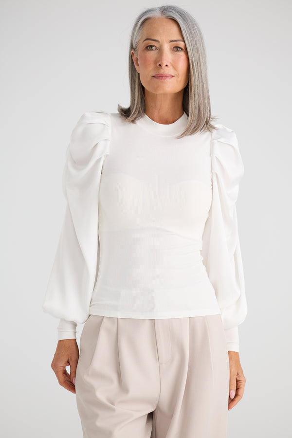 Elisabeth Top
